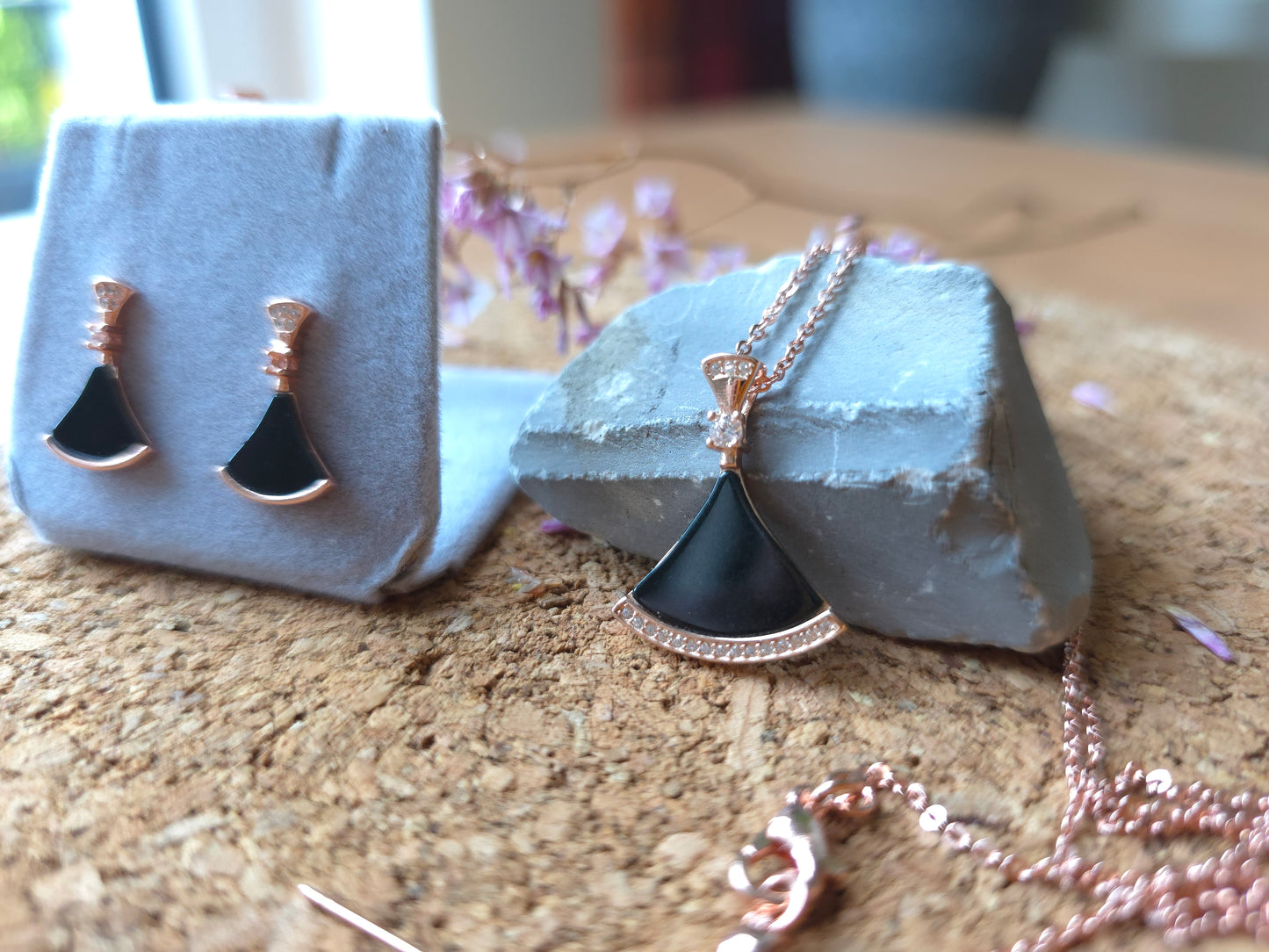 2-Piece Black Jadeite Jewelry Set