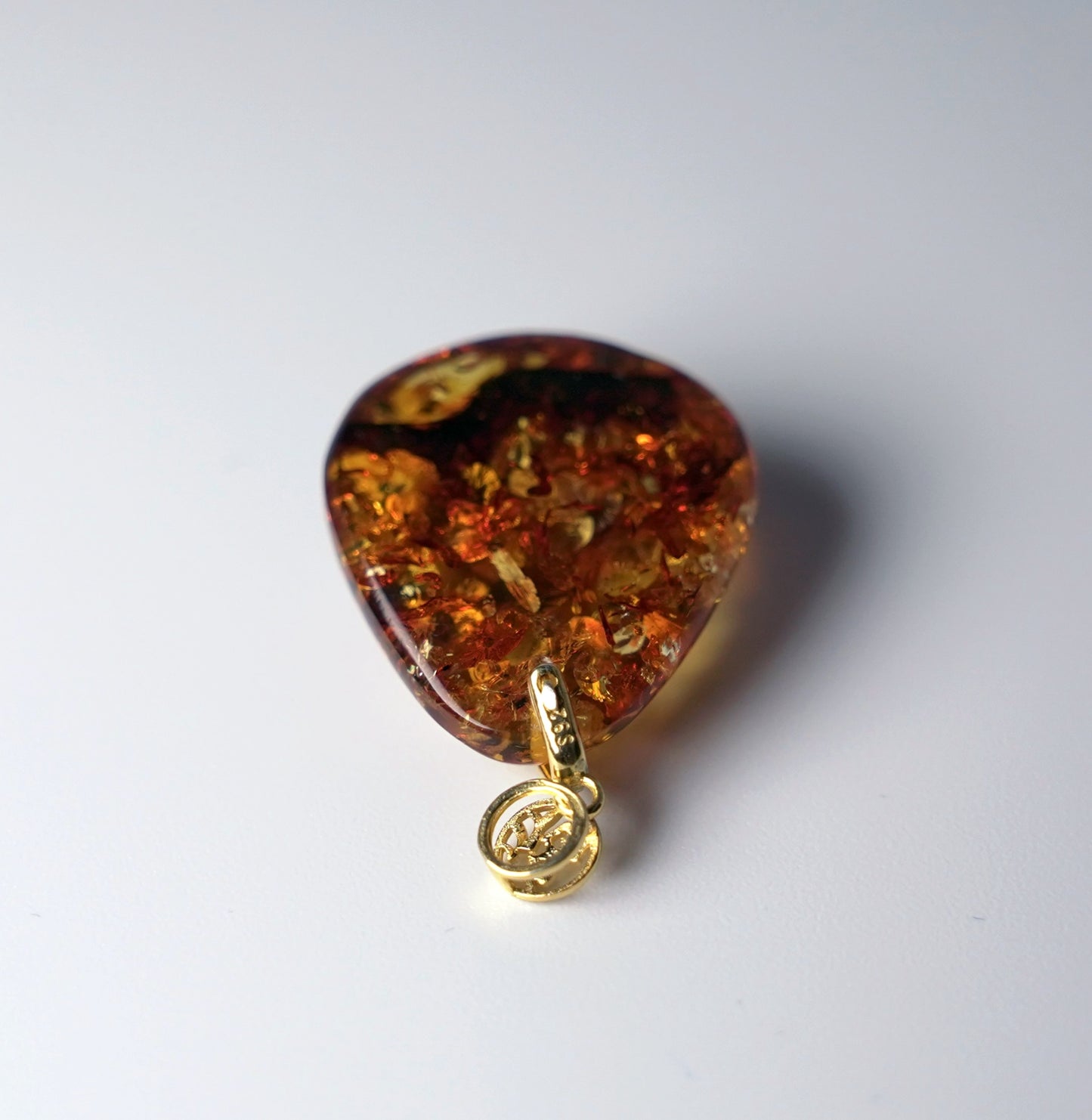 Burmese Amber Pendant – Natural Golden Resin Gemstone