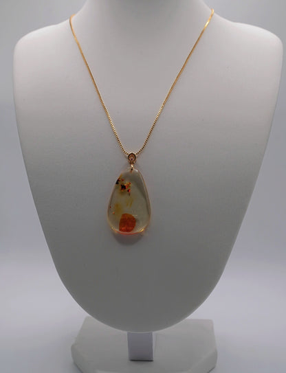 Natural Flower Amber Pendant - Botanical Resin Jewelry  Organic Elegance