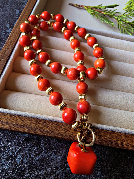 Vintage Coral Bead Necklace