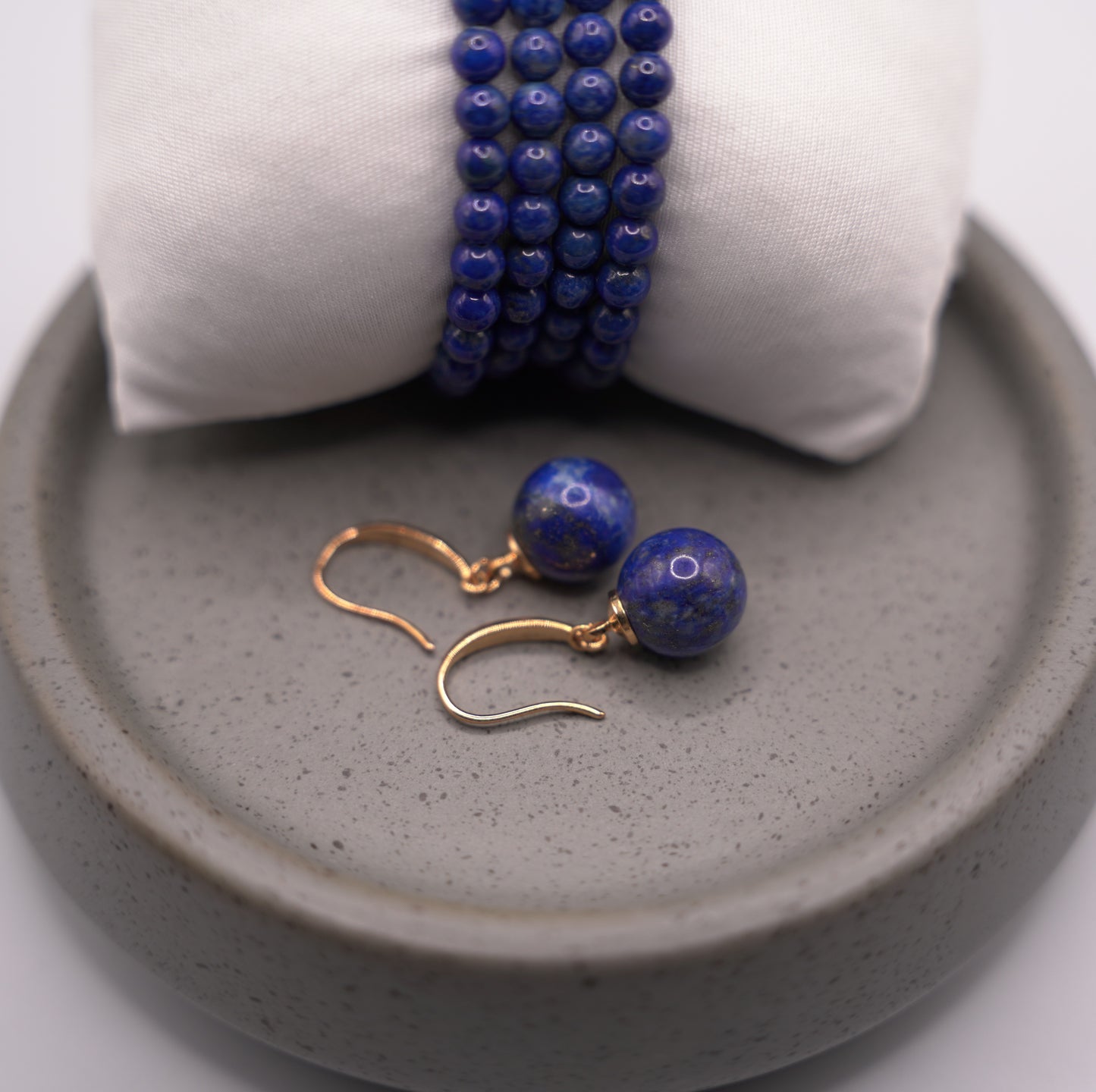 Natural Lapis Lazuli 2- piece Set Bead Necklace and Bracelet