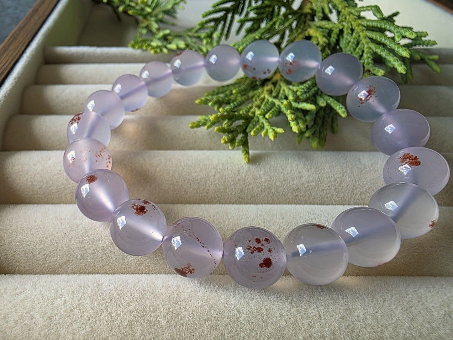 Translucent Nanhong Agate Bracelet