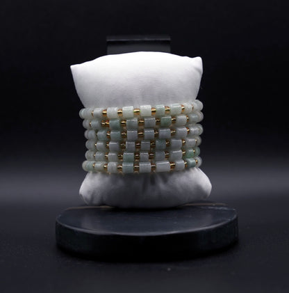 Five-Strand Jade & Gold Bracelet Stack – Natural Harmony in Luxurious Layers